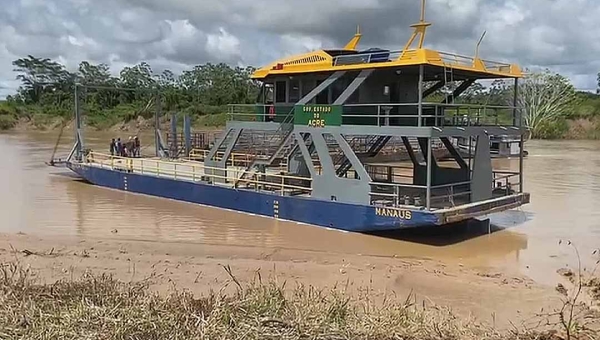 Deracre esclarece situação da travessia com balsa em Rodrigues Alves: “Situação ocorreu de uma operação emergencial para remoção de barco”