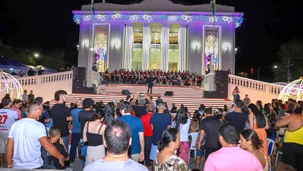 Escola de Música do Acre apresenta Cantata de Natal neste domingo em frente ao Palácio Rio Branco