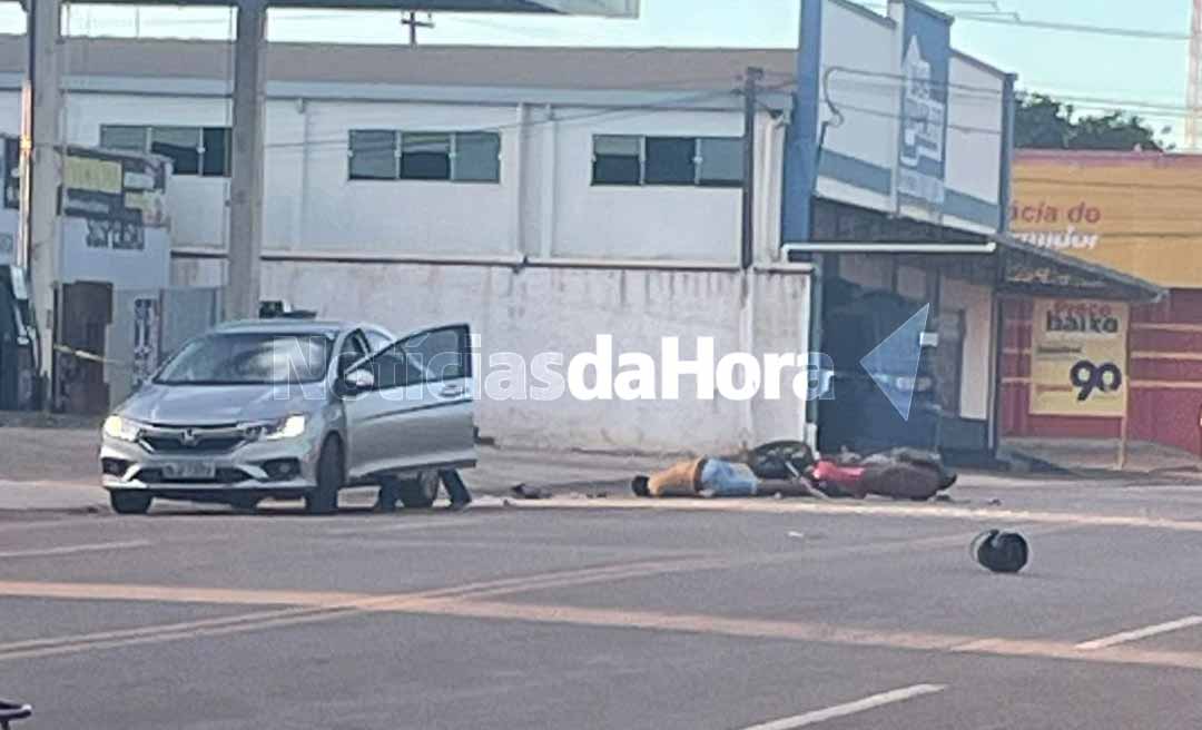 Motociclista morre na estrada do Quinari após bate em veículo; motorista não teria prestado atenção ao fazer conversão na via