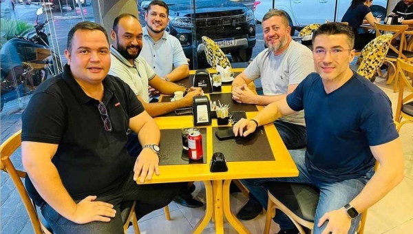 Bastidores da disputa pela Câmara: bloquinho quer vice-presidência e negocia com Joabe, Samir e Elzinha