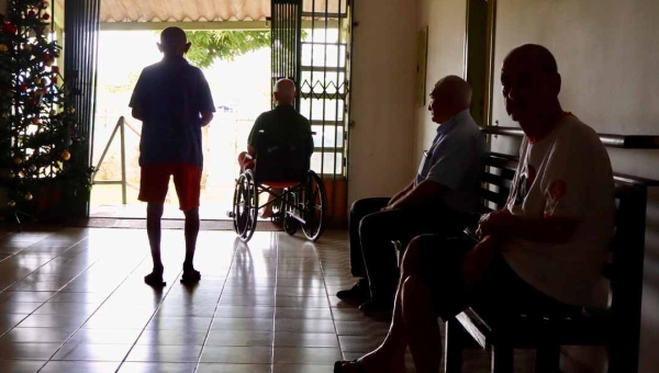 Então é Natal! Mais do que o bem material, o amor ensinado por Jesus Cristo a quem foi “esquecido”