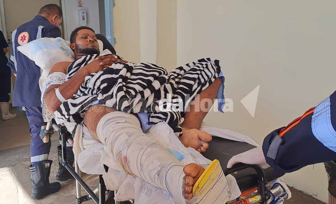 Venezuelano sofre graves ferimentos em colisão frontal no centro de Íñapari, no Peru; vítima é atendida em Brasiléia