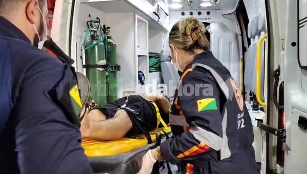 Colisão entre carro e moto deixa duas pessoas feridas no bairro Morada do Sol, em Rio Branco