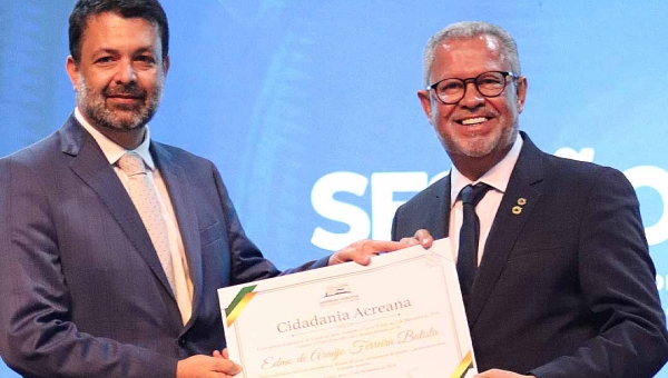 Deputado Afonso Fernandes Homenageia Personalidades e Instituições em Sessão Solene no Auditório do DETRAN/AC