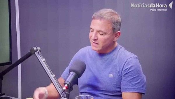 No Papo Informal, professor pergunta se Bittar reconhece investimentos de Lula na BR-364 e senador responde: “Claro que reconheço, eu não sou cego!”