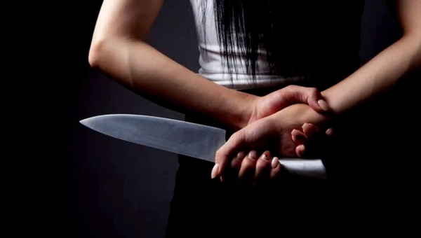 Culpa da Cachaça! Homem é esfaqueado pela esposa após agredi-la durante discussão no bairro Canaã