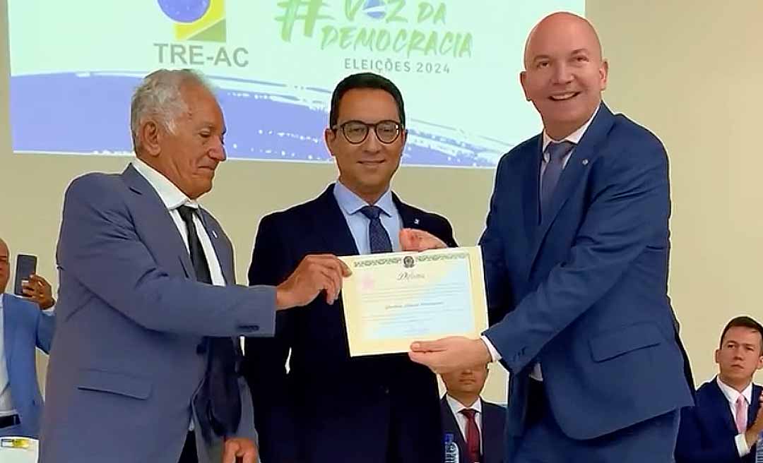 Gerlen Diniz é diplomado prefeito de Sena Madureira e diz: “vamos administrar para todos”