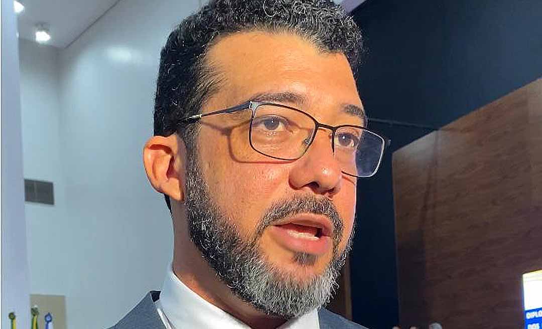 “A mesa diretora deve cuidar para que a Câmara recupere o seu protagonismo”, diz Kamai em cerimônia de diplomação