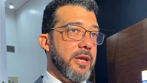 “A mesa diretora deve cuidar para que a Câmara recupere o seu protagonismo”, diz Kamai em cerimônia de diplomação