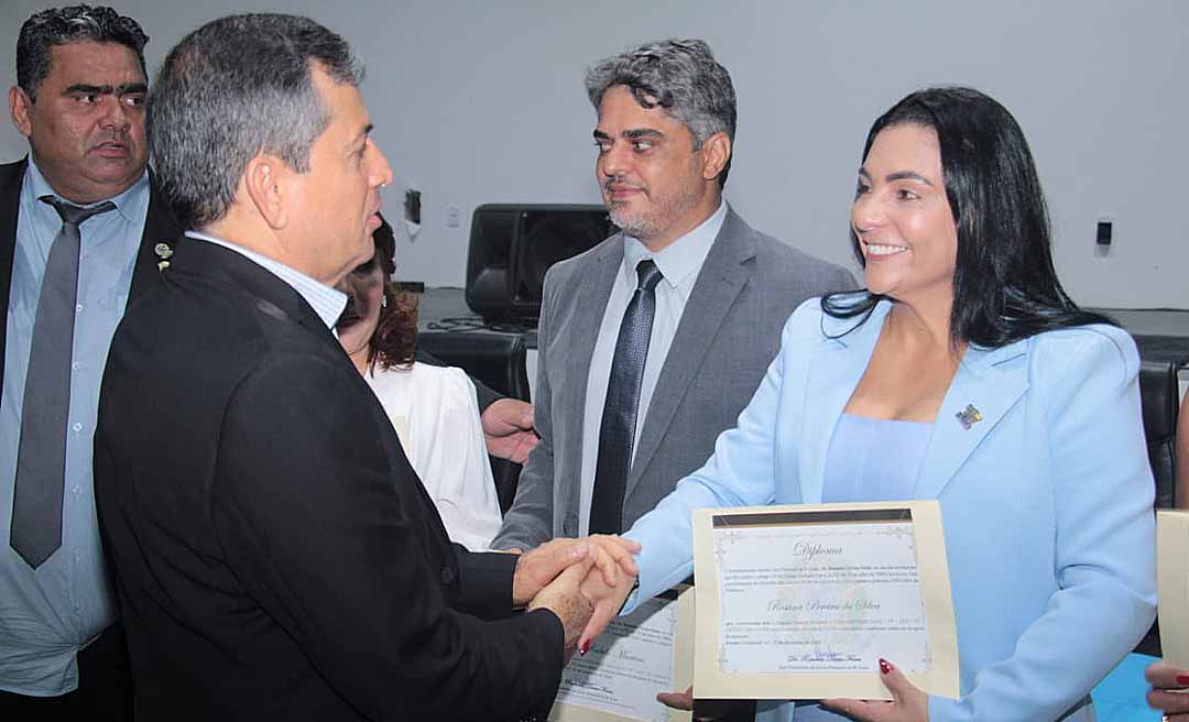 Ao lado de Ney do Miltão, Rosana Gomes é diplomada prefeita de Senador Guiomard pelo TRE/AC