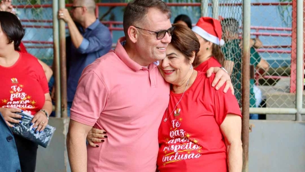 Com entrega de Título Benemérito, Centro Educacional Dr. Chalub Leite encerra ano letivo com cerimônia em parceria com a APAE de Rio Branco