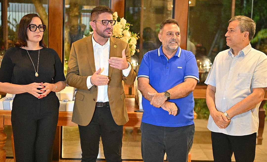 Em jantar de confraternização e alinhamento, Gladson Cameli se reúne com prefeitos e vices eleitos pelo Progressistas