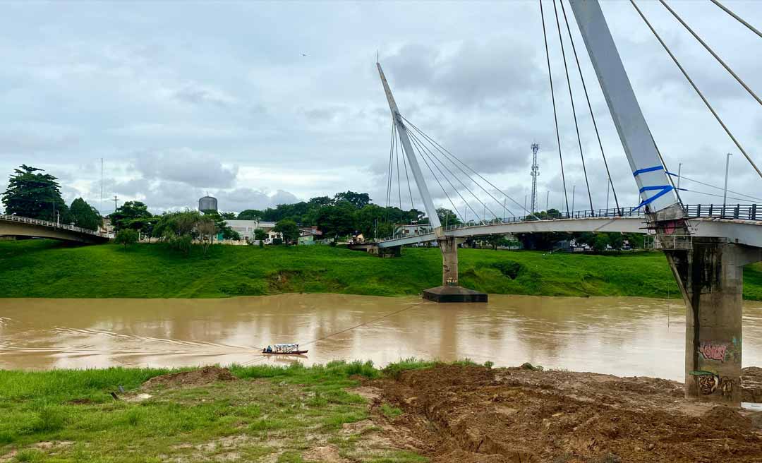 Na Capital, nível do Rio Acre sobe quase dois metros em 24 horas; Defesa Civil em alerta