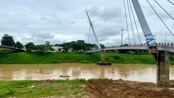 Na Capital, nível do Rio Acre sobe quase dois metros em 24 horas; Defesa Civil em alerta