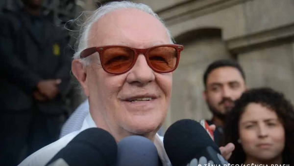 Ator Ney Latorraca morre aos 80 anos no Rio de Janeiro