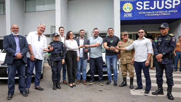 Governo do Acre reforça segurança pública com entrega de veículos, equipamentos e capacitação de agentes