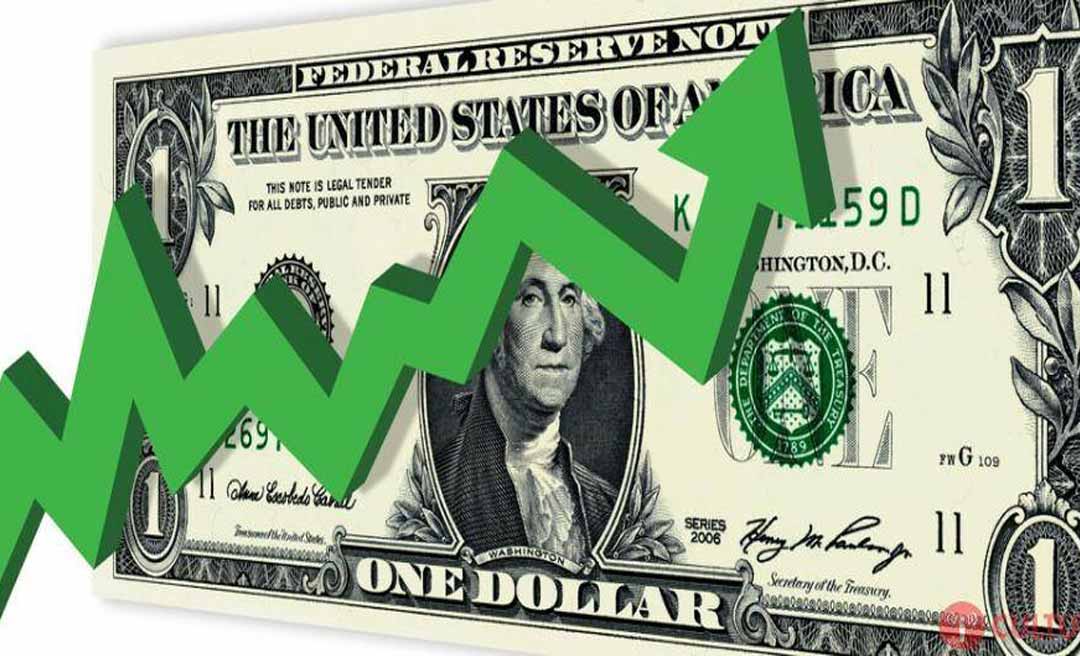 Dólar opera em alta, cotado a R$ 6,18, apesar de leilão de US$ 3 bilhões do BC