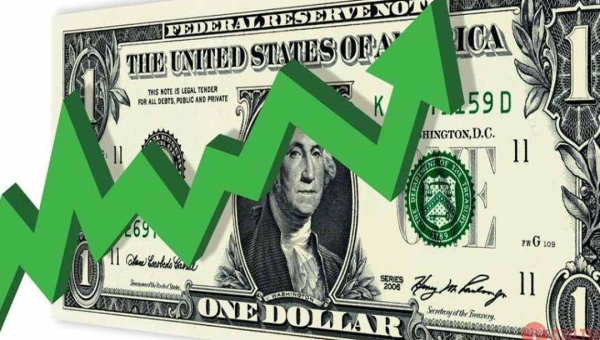 Dólar opera em alta, cotado a R$ 6,18, apesar de leilão de US$ 3 bilhões do BC