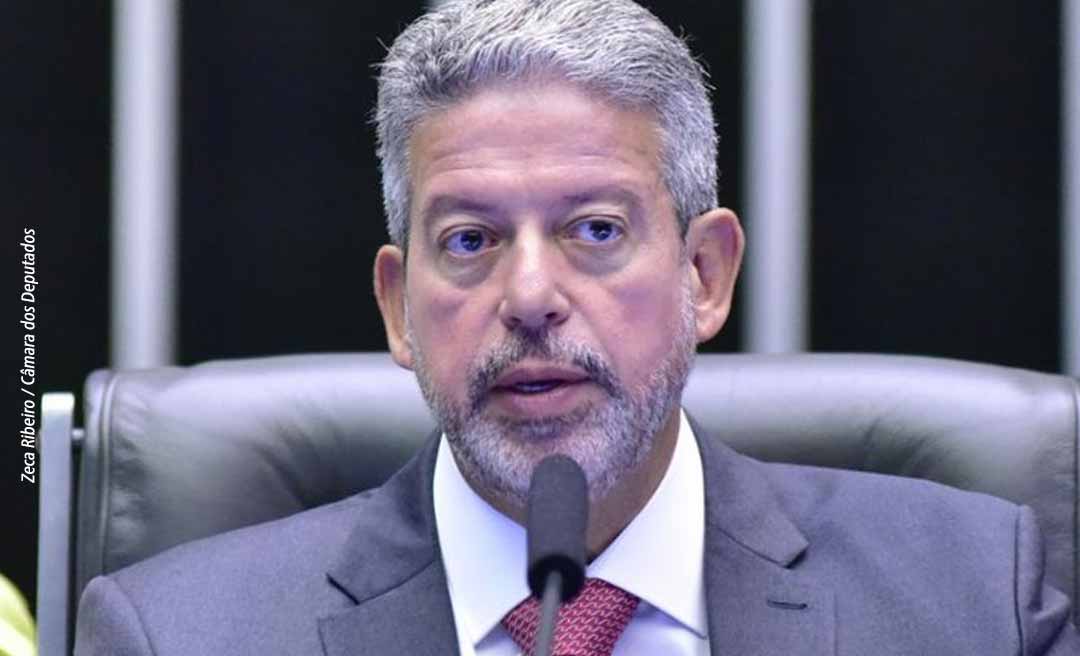 Lira interrompe recesso e convoca reunião de líderes para discutir bloqueio de emendas