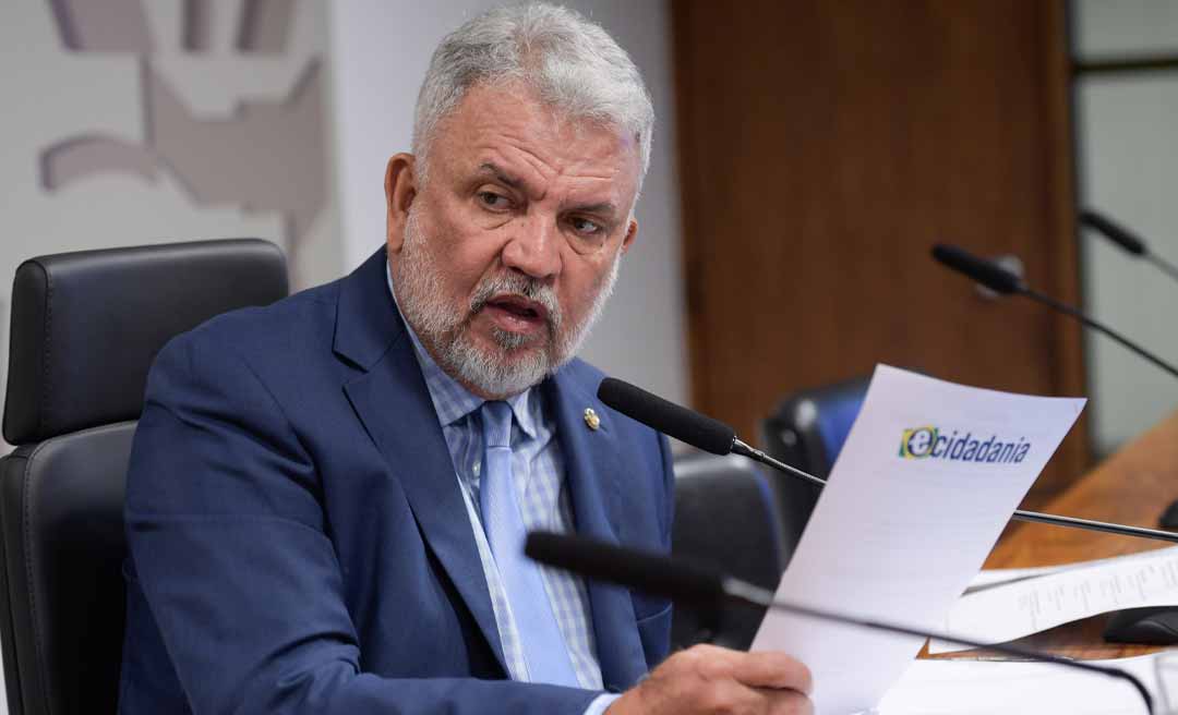 Petecão anuncia pagamento de R$ 5,6 milhões para aquisição de usina móvel de asfalto no Acre