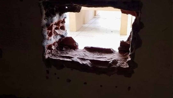 Tentativa de fuga em presídio de Cruzeiro do Sul é frustrada por agentes penitenciários; pelo menos 21 detentos tentaram escapar