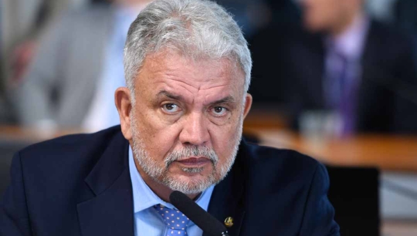 Petecão garante R$ 960 mil para revitalização do estádio municipal de Assis Brasil