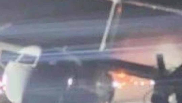 Acidentes aéreos marcam domingo em dois continentes; avião com 77 pessoas faz pouso forçado no Canadá