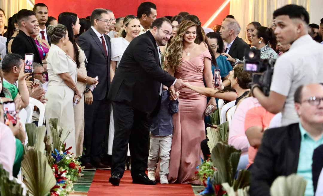 Frank Barros toma posse como prefeito de Boca do Acre e promete “reescrever” a história do município