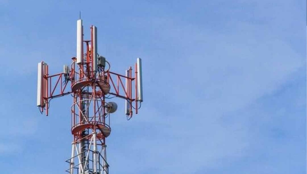 Associação quer barrar proliferação de antenas de celular: ‘risco urbano’