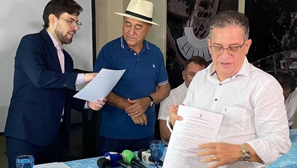 Bocalom comenta mudanças na Secretaria de Educação e afirma que equipe ainda não está definida