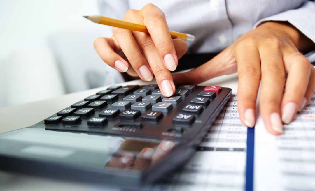 Pesquisa Serasa diz que maioria deve gastar até R$ 4 mil em despesas de início de ano