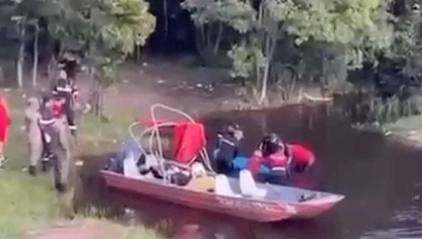 Corpo de jovem desaparecido após mergulho no Igarapé Preto, em Cruzeiro do Sul, é encontrado