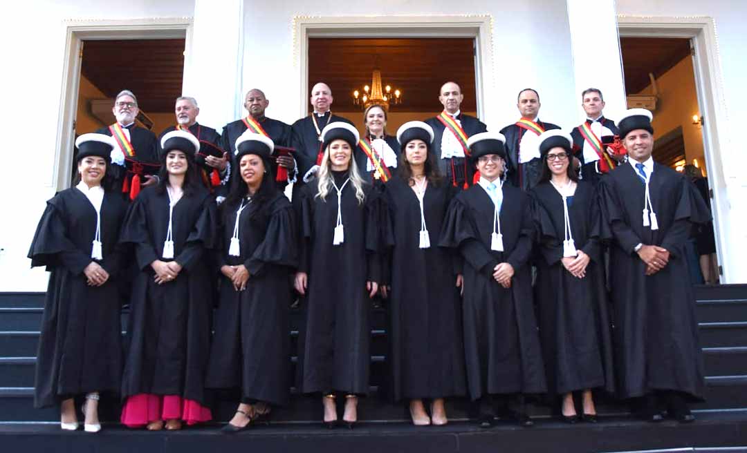 Tribunal de Justiça do Acre empossa 8 novas juízas e juízes de Direito substitutos