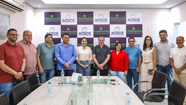 Longo visita Associação Comercial de Cruzeiro do Sul para conhecer demandas empresariais