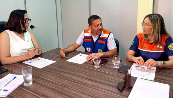Vice-governadora Mailza Assis discute plano de contingência e estratégias de prevenção a enchentes com a Defesa Civil estadual