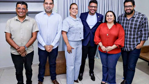 Vereadores progressistas se reúnem com o governador em busca de parceria