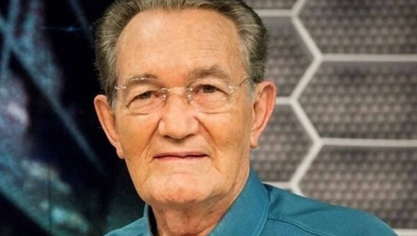 Ícone do jornalismo brasileiro, Léo Batista morre aos 92 anos
