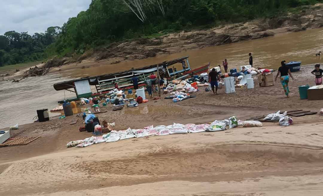 Embarcação naufraga no rio Iaco em Sena Madureira; barco transportava mercadorias