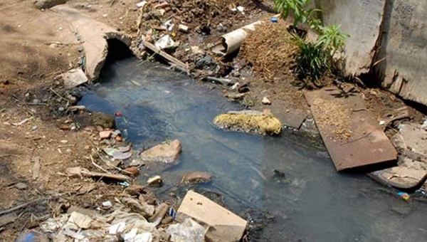 Falta de acesso ao saneamento básico e renda são os principais desafios enfrentados por crianças e adolescentes no Acre