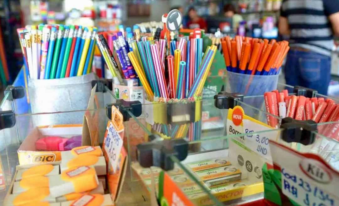 Impostos sobre materiais escolares podem chegar a até 52% do preço final, aponta estudo