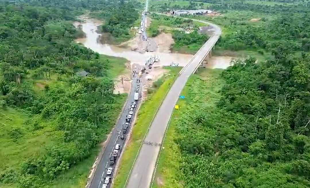 Ricardo Araújo diz que ponte sobre o Caeté está com tráfego controlado: “pare e siga”
