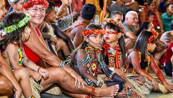 No Acre, calendário de eventos de 2025 inclui mais de 20 festivais indígenas: “Iniciativa visa promover o etnoturismo”, enfatiza o governo