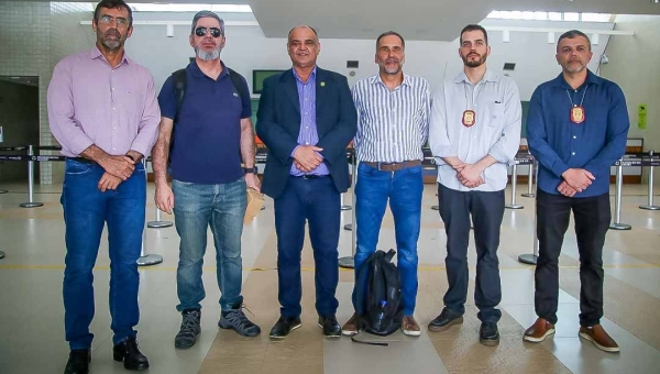 Com sobrevoos estratégicos na fronteira Brasil-Peru, secretário nacional de Segurança Pública cumpre agenda no Acre com visita a Cruzeiro do Sul