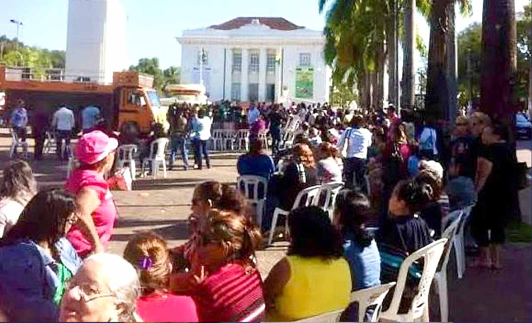 Servidores da Educação no Acre ameaçam paralisação: Categoria exige reposição salarial imediata