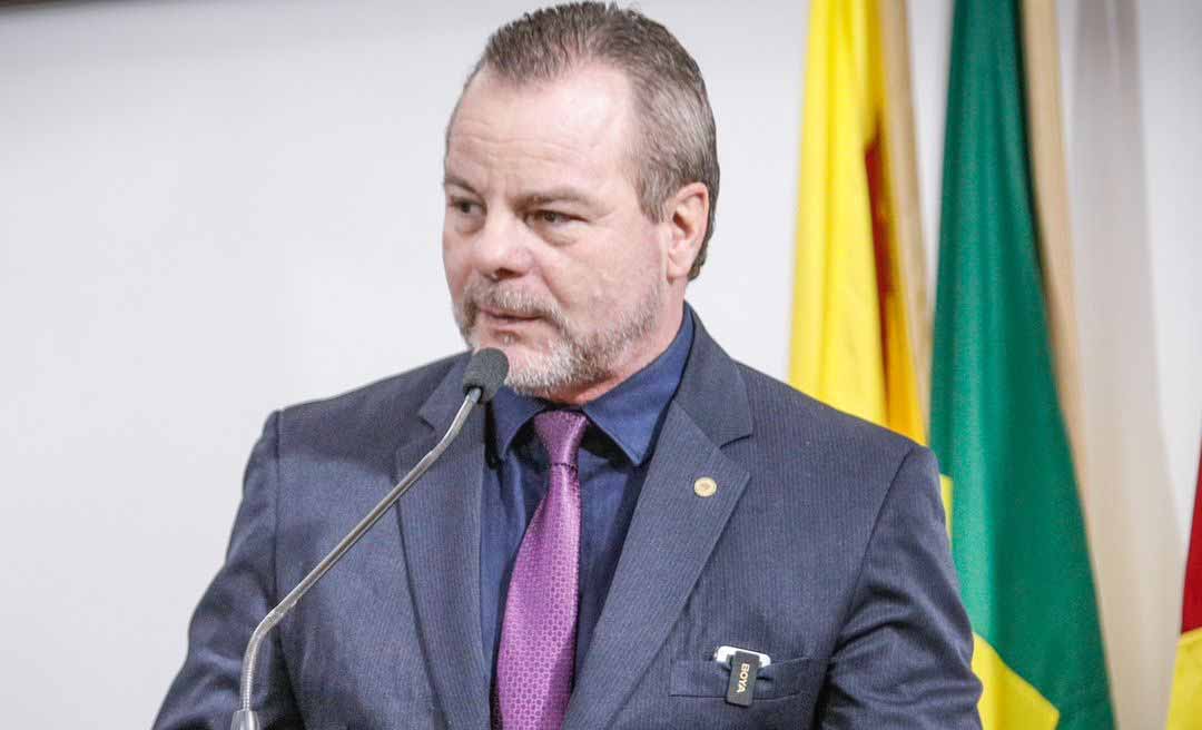 Longo quer pôr fim ao isolamento rodoviário de municípios do Acre e propõe audiência pública