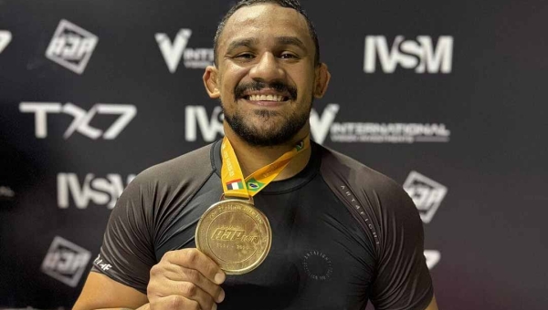 Paratleta acreano Wendell Barbosa conquista medalha de ouro no Fortaleza International Pro Jiu-Jitsu