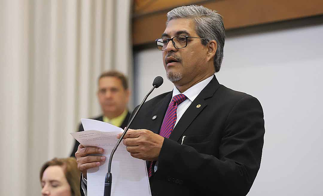 No retorno da Aleac, Edvaldo Magalhães diz que oposição é ‘construtora de soluções’ e lembra desafios na Educação e Saúde