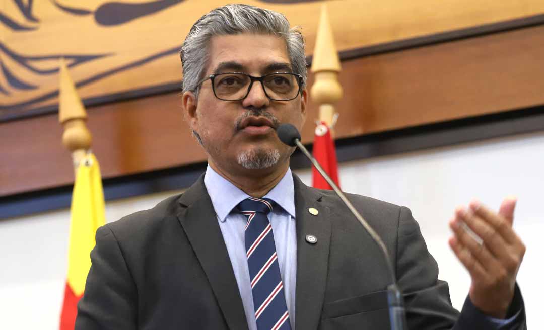 Edvaldo Magalhães apresenta projeto de decreto legislativo para sustar videoaula do edital de concurso da Educação