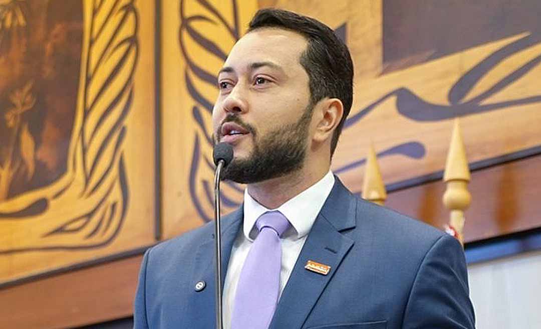 Jarude ironiza contrato de R$ 5 milhões da Secretaria de Esporte para voos de jatinho: “Agora os atletas podem pedir emprestado”