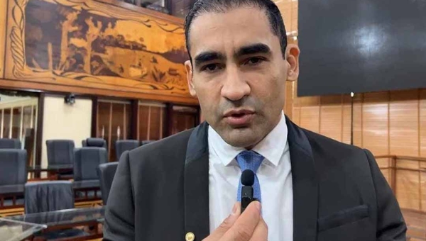 Gemil Junior, amigo e suplente de Alan Rick, é o próximo da lista da degola do governo